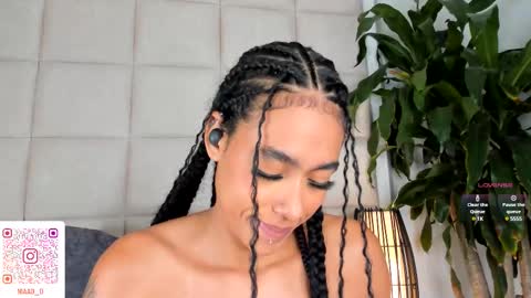 Snapshot of nia_bunny chatting on 02.27.25 Nia online show from 02.27.25