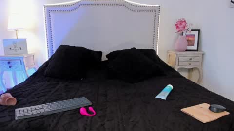 Nia Malkova online show from 04.23.26