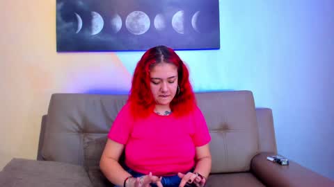 Snapshot of nia_stark chatting on 12.30.24 Estefani online show from 12.30.24