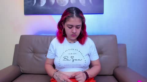 Snapshot of nia_stark chatting on 01.29.25 Estefani online show from 01.29.25