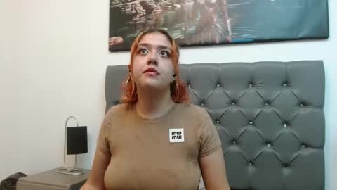 Snapshot of nia_stark chatting on 03.04.25 Estefani online show from 03.04.25