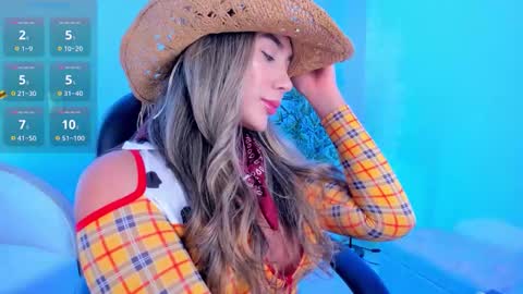 Snapshot of niabennet chatting on 10.15.25 Nia online show from 10.15.25