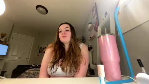 Snapshot of niaelsien chatting on 12.01.25 Nia online show from 12.01.25