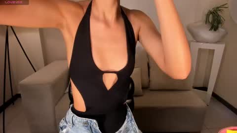 Snapshot of niasalvatore chatting on 06.14.26 Call me Nia online show from 06.14.26