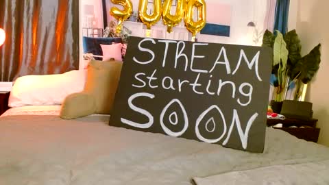 Snapshot of niceandsavvy chatting on 09.21.25 NICE AND SAVVY online show from 09.21.25