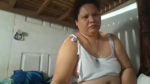 Snapshot of niceasianpussy chatting on 10.03.25 niceasianpussy online show from 10.03.25