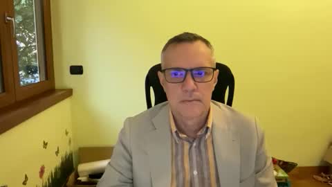 Snapshot of niceshy_71 chatting on 10.17.25 Andrew online show from 10.17.25