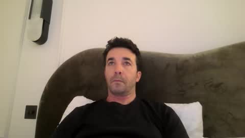 Snapshot of niciboi chatting on 04.01.26 James online show from 04.01.26