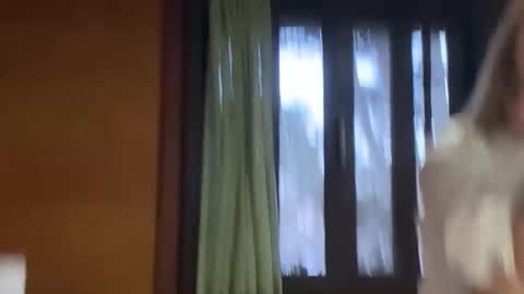 Snapshot of nick_and_bennie chatting on 09.29.25 Nick f and Bennie m online show from 09.29.25