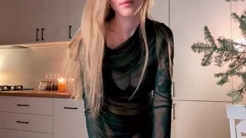 Snapshot of nickacherie chatting on 01.10.26 Nicka Cherie online show from 01.10.26