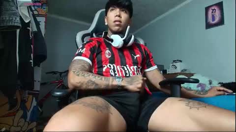 Nickhot0609 online show from 11.14.25