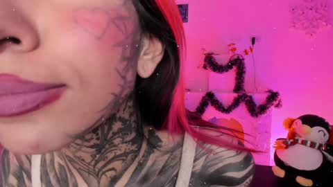 Snapshot of nicki_1 chatting on 12.29.24   Help me reach 100 thumbs up online show from 12.29.24