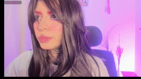 Snapshot of nicki_1 chatting on 10.05.25   Help me reach 100 thumbs up online show from 10.05.25