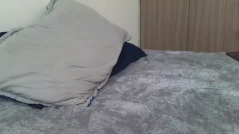 Nicolas              online show from 02.05.25