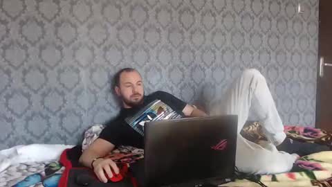 Julian online show from 03.06.25