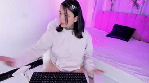 nicky_bonny18 online show from 03.04.26