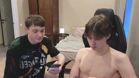 Snapshot of nicky_mart chatting on 06.18.26 Nicki Danny online show from 06.18.26