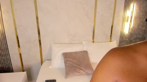 Nicky  online show from 11.11.25