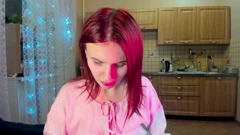 Nicky Weekends online show from 12.22.24