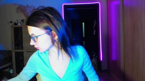 Nicky Weekends online show from 01.26.25