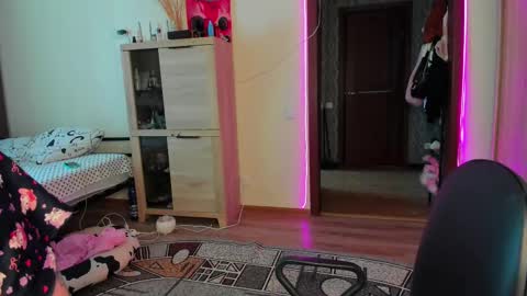 Nicky Weekends online show from 02.09.25