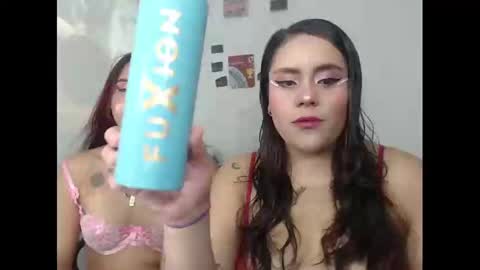 Snapshot of nickyandcam chatting on 09.20.25 Nickyandcam online show from 09.20.25