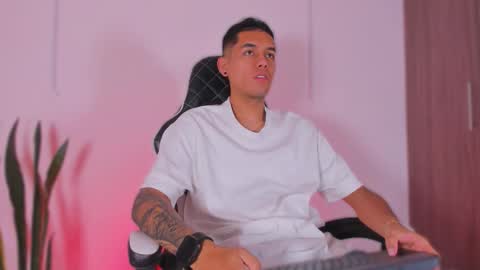 Nicky  online show from 10.18.25