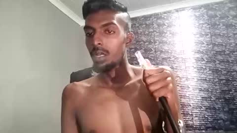 Snapshot of nickyle63 chatting on 01.14.25 james online show from 01.14.25