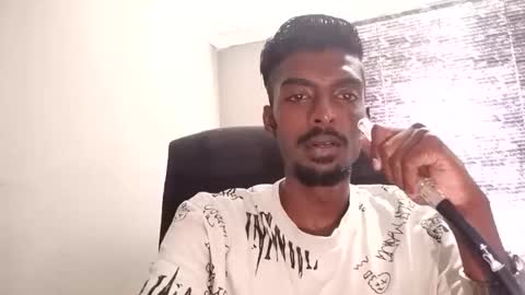 Snapshot of nickyle63 chatting on 01.19.25 james online show from 01.19.25