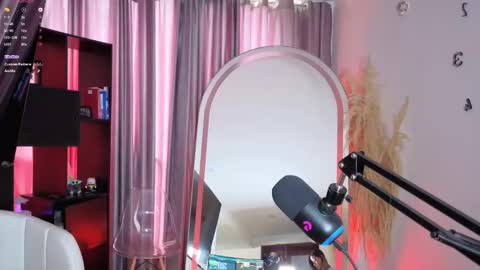 Nicky online show from 09.25.25