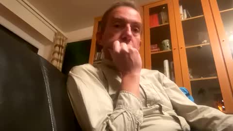 Snapshot of nico181969 chatting on 01.04.25 Nico online show from 01.04.25