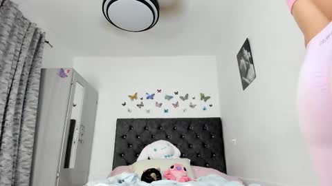 Nicole online show from 11.29.25