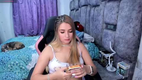 YuliEM online show from 04.21.26