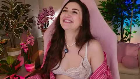 Snapshot of nicol_angel888 chatting on 10.28.25 Nicole Online at about after 1000  6  UK time or 900  - 500  UK time it approximate time interval online show from 10.28.25