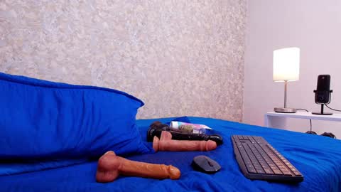 Nicol online show from 02.08.25