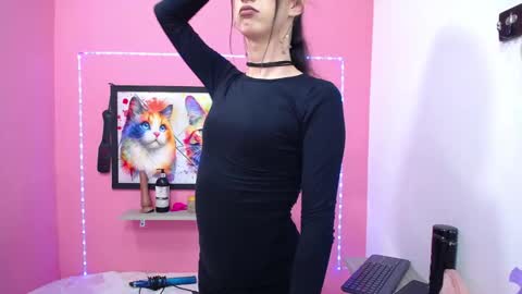 nicol_grey1302 online show from 03.07.26