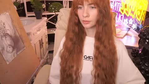 Snapshot of nicol_moonn chatting on 04.02.26 Nicol Moonn online show from 04.02.26
