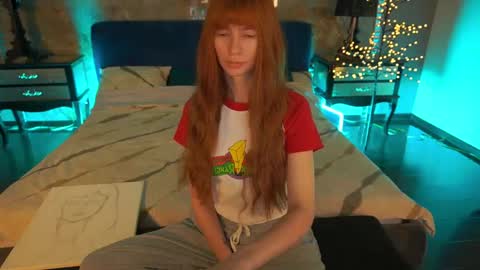 Snapshot of nicol_moonn chatting on 05.23.26 Nicol Moonn online show from 05.23.26