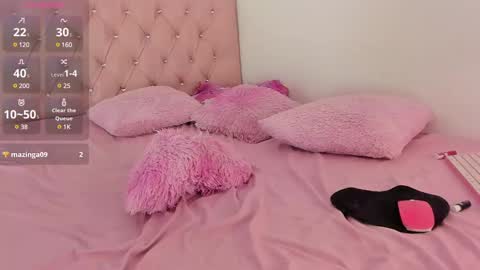 Snapshot of nicol_rosee chatting on 02.25.25 SOFIA   online show from 02.25.25