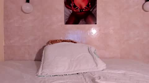 Snapshot of nicol_villa_ chatting on 02.20.25 Nicol Villa online show from 02.20.25