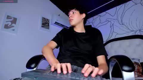 Nicola online show from 06.10.26