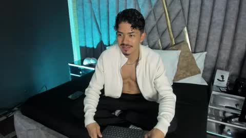 Nicolai online show from 04.25.26