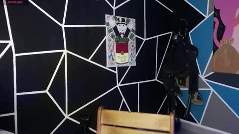 nicolas online show from 11.23.25