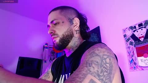 Snapshot of nicolas_torres99 chatting on 05.19.26 nicolas online show from 05.19.26