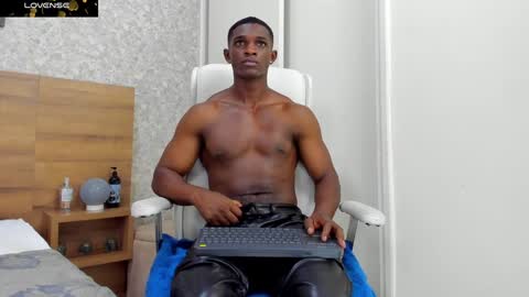 Nicolas online show from 01.17.25