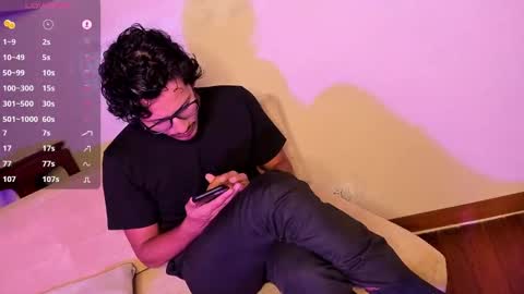 Snapshot of nicolasrodrii chatting on 12.18.24 nicolasrodrii online show from 12.18.24