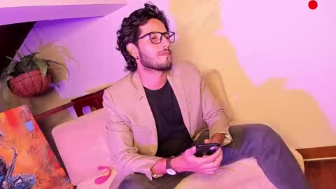 Snapshot of nicolasrodrii chatting on 12.29.24 nicolasrodrii online show from 12.29.24