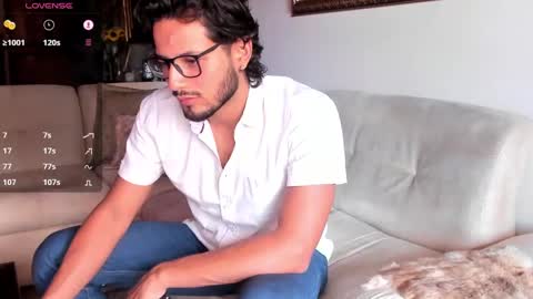 Snapshot of nicolasrodrii chatting on 01.28.25 nicolasrodrii online show from 01.28.25