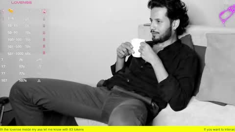 Snapshot of nicolasrodrii chatting on 02.14.25 nicolasrodrii online show from 02.14.25