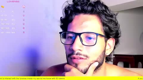 Snapshot of nicolasrodrii chatting on 02.17.25 nicolasrodrii online show from 02.17.25